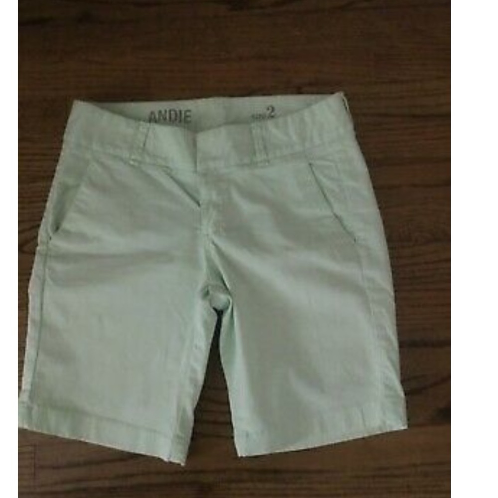 J Crew Andie short Womens Pastel Green Size 2